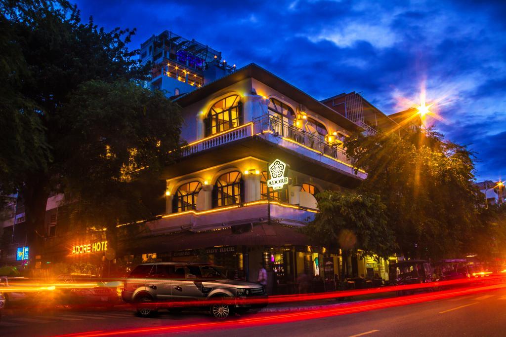 Adore Riverside Hotel Phnom Penh Extérieur photo